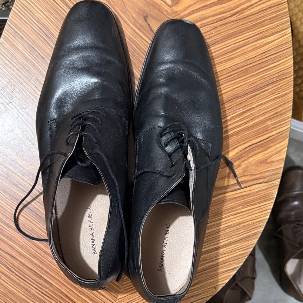Banana Republic Classic Black Oxfords